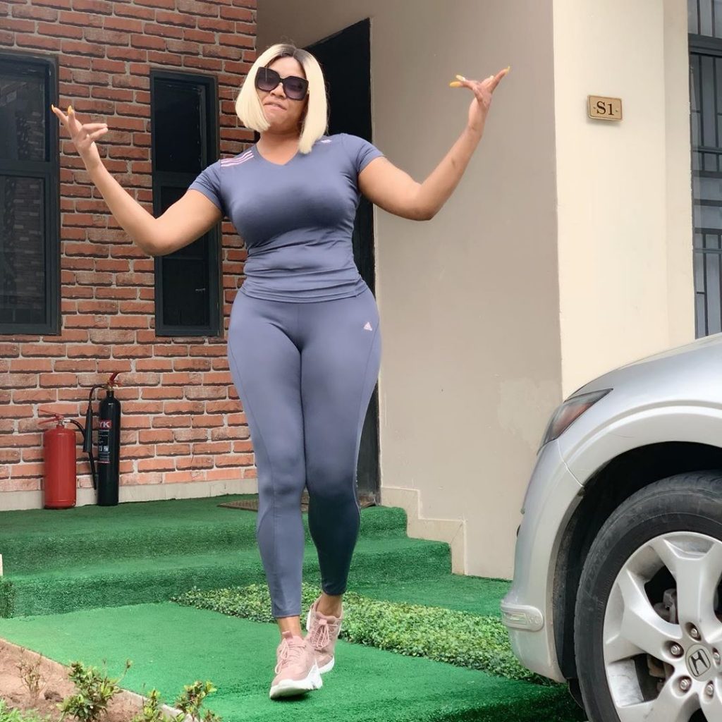 Angela Okorie Steps Out Showing Massive Cleavage