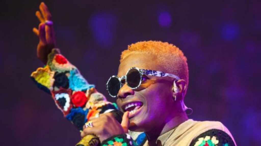 Shoki Shitta Beaten For Disrespecting Wizkid