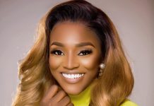 Singer Bukunmi Oluwasina Bags Award For Excellence Singer Bukunmi Oluwasina Bags Award For Excellence