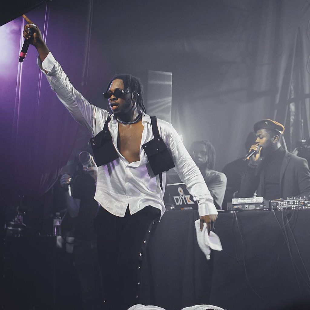 Runtown Betrays His Team Just To Please His Fans