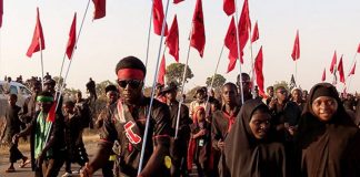 Shiites Shoot Policeman During Bloody National Assembly Protest